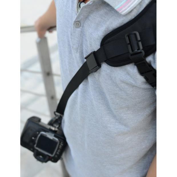 Dây đeo máy ảnh thao tác nhanh Quick strap Focus