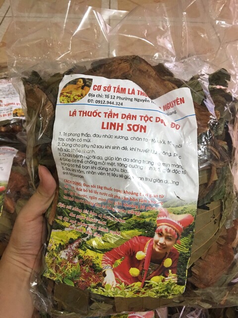 Lá tắm dân tộc dao đỏ LInh sơn 1 kg 1 bịch xông và tắm phụ nữ sau sinh