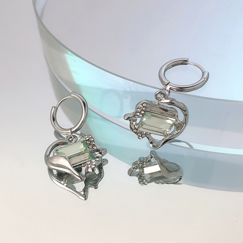 Khuyên Tai Hình Trái Tim Màu Xanh Lá Phong Cách Hip Hop Hàn Quốc Ngọt Ngào