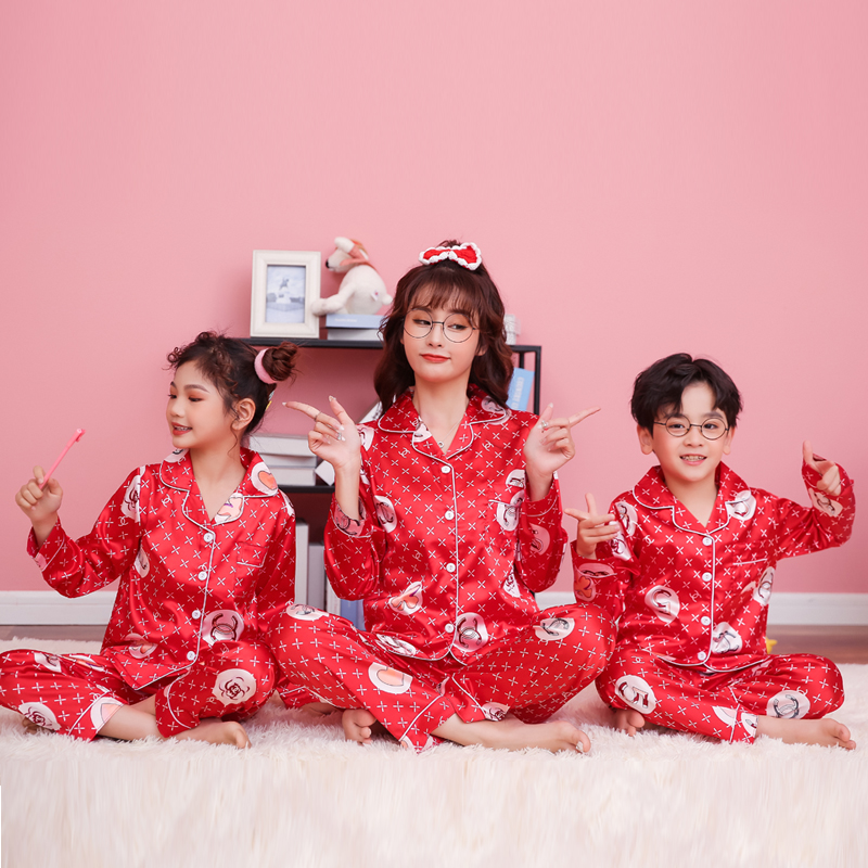 Bộ Đồ Ngủ Pijama Dài Tay Họa Tiết Dễ Thương Cho Gia Đình