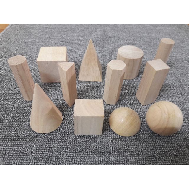 Giáo cụ Montessori - Bộ 12 khối hình học cơ bản