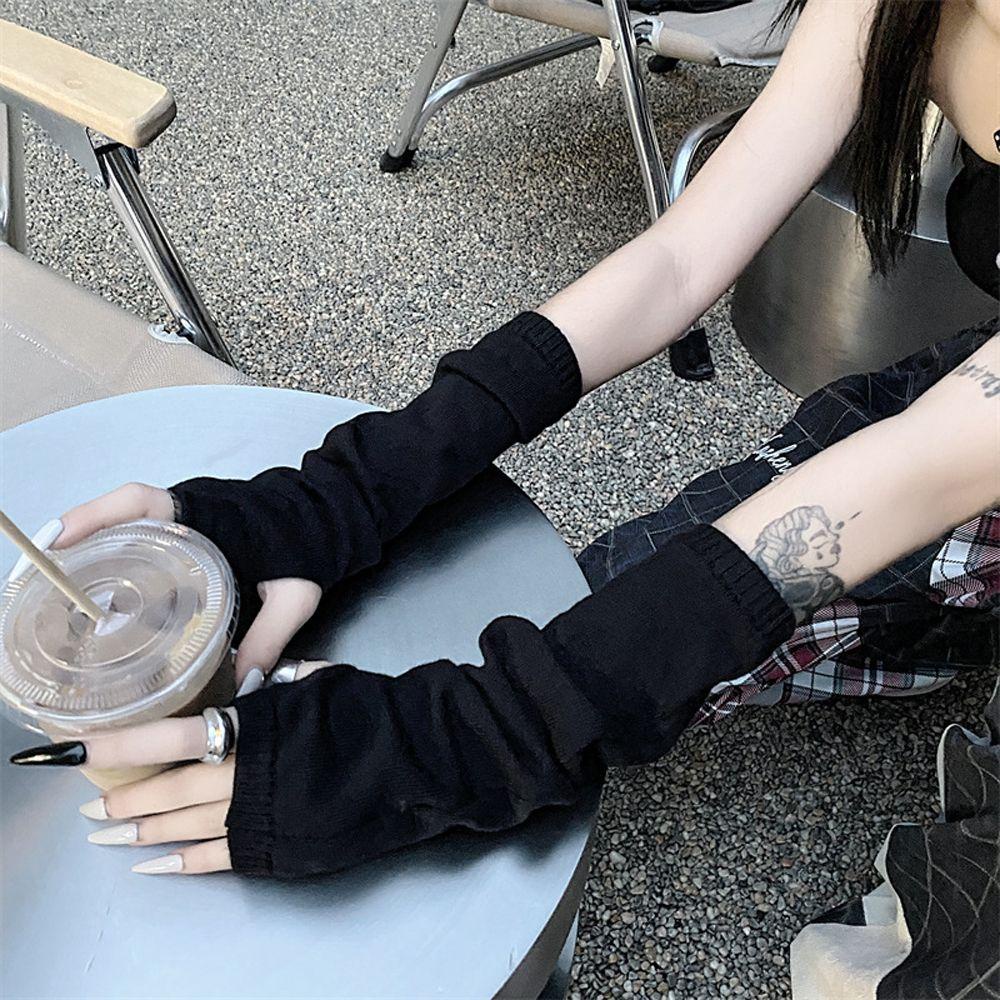 Găng Tay Hở Ngón Giữ Ấm Phong Cách Gothic Đường Phố Cho Nữ