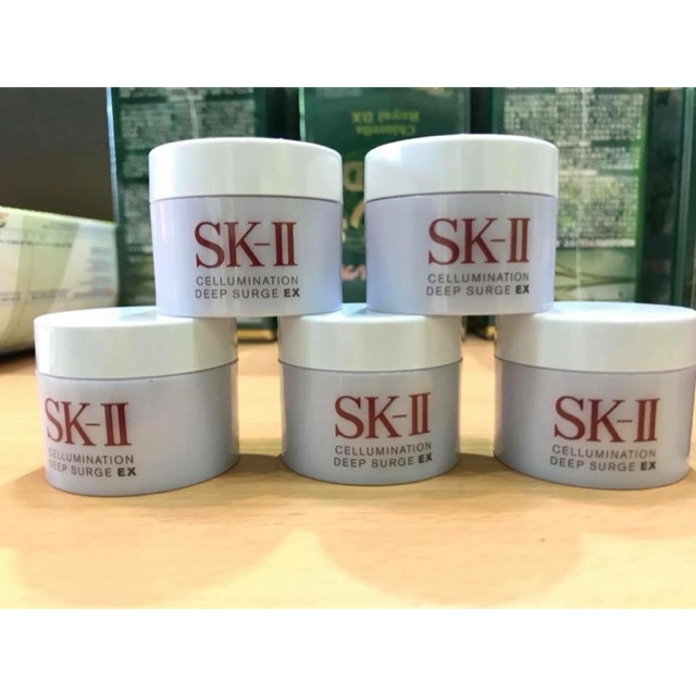 Kem dưỡng trắng da SK -II