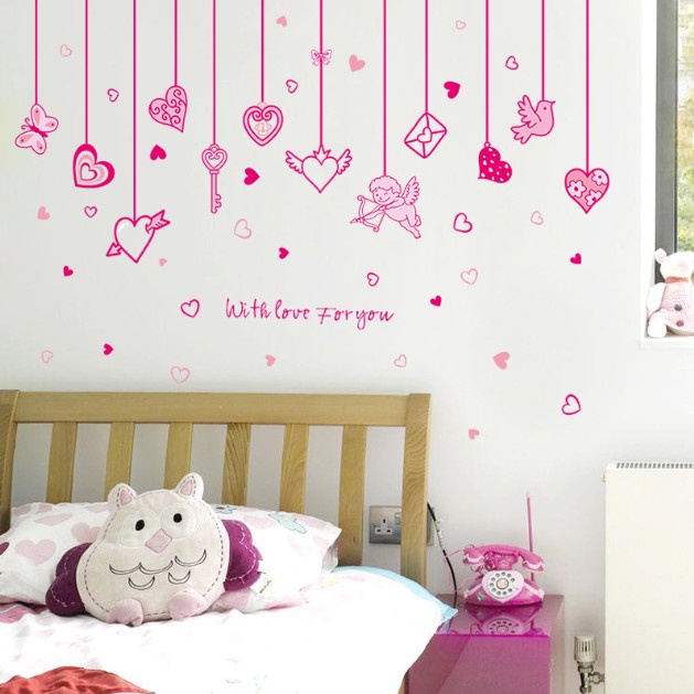 Decal trang trí tường - Rèm dây trái tim xinh xắn