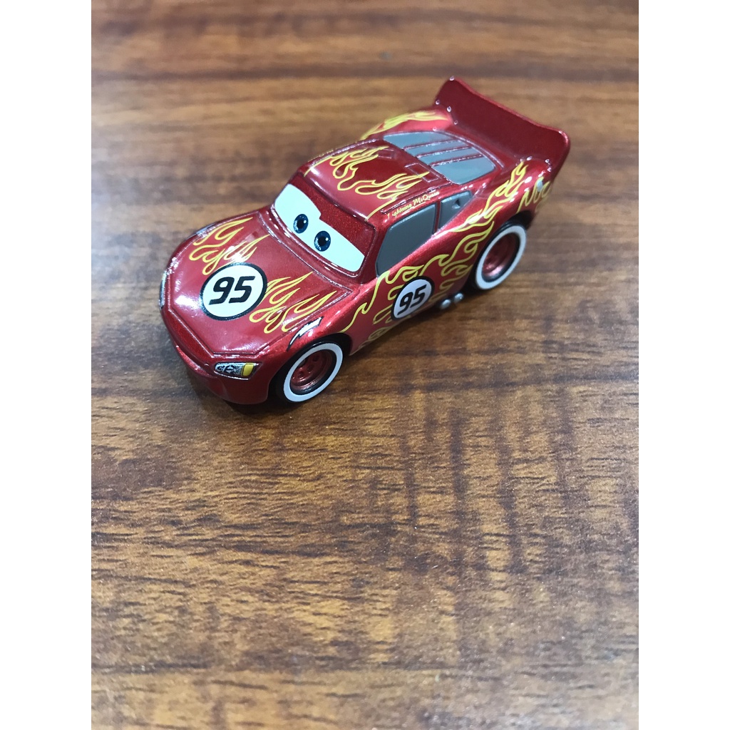Mô Hình tomica cars lightning MCqueen 2010 K20