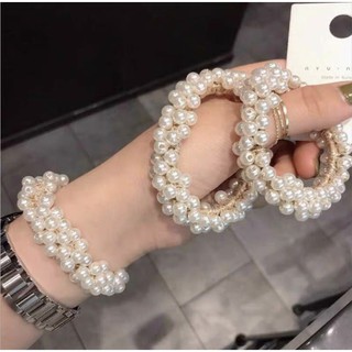 Cột tóc đẹp ngoc đá