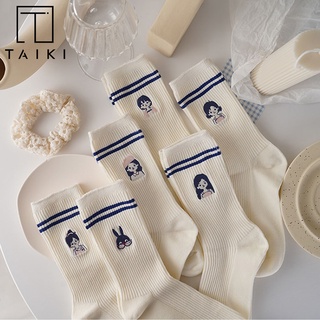 Tất vớ nữ TAIKI màu trắng thêu hình cô gái và hai vạch màu xanh Klein