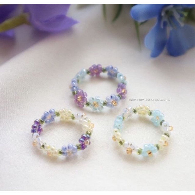 Nhẫn hạt cườm