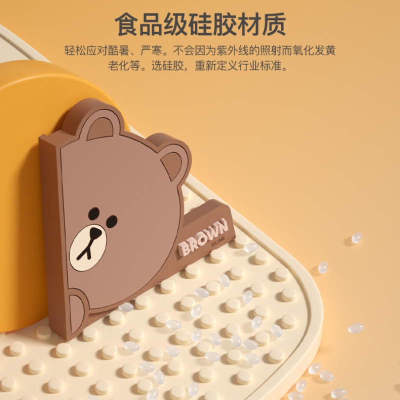 Miếng dán trang trí cửa xe hơi chống va chạm hình Line Friends dễ thương