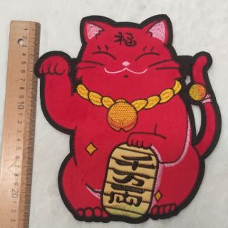 Hình may trang trí lên áo thun