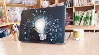 Ốp lưng bảo vệ cho Macbook hình Bóng đèn