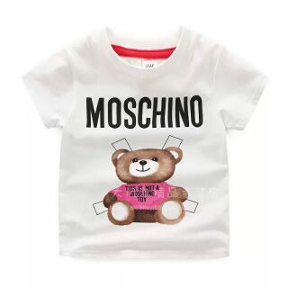 Áo HM gấu Moschino cotton cực đẹp,  size   2-6 tuổi,  bé từ 9-20 kg mặc.  Hình in chìm sắc nét,  ko bong tróc, không dín