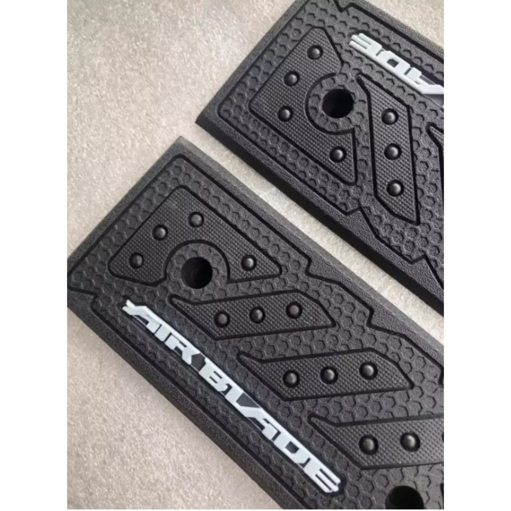 THẢM LÓT CHÂN AIR BLADE 2016 - 2019 KIỂU INDO MÀU ĐEN