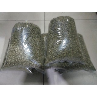 Cỏ linh lăng Alfalfa  dành cho gà đá