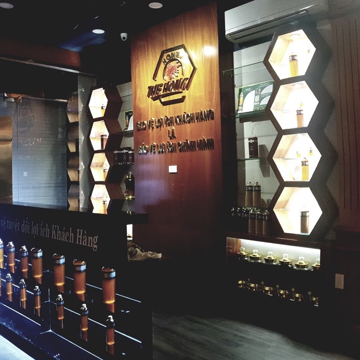 MẬT ONG NGUYÊN CHẤT ĐÓNG CAN 2 LÍT CAO CẤP CHUẨN 100% - THẾ HỒNG HONEY