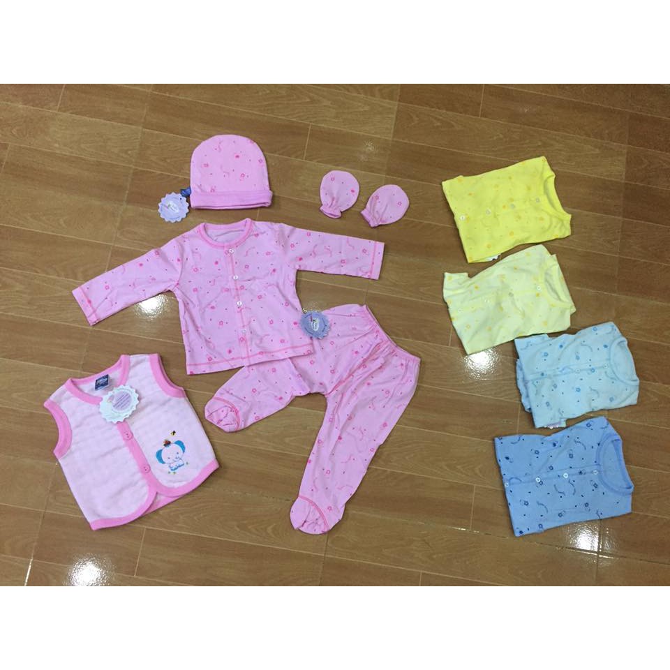 Bộ Sơ Sinh Cài Giữa Quần Liền Tất Baby Mommy