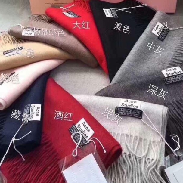 HĂN ACNE STUDIOS