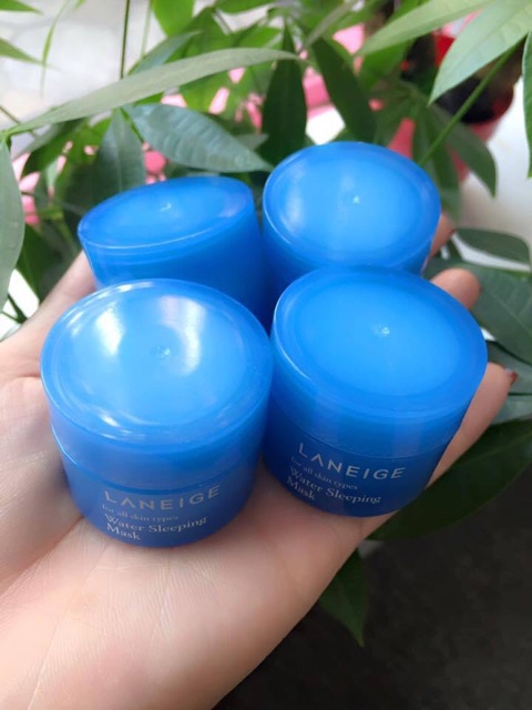 BỘ ĐỘ MẶT NẠ NGỦ MINI LANEIGE CHO MÔI VÀ MẶT