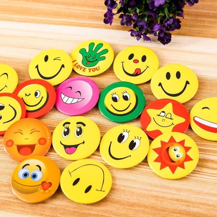 Huy Hiệu Cảm Xúc Cute Dễ Thương Trang Trí Áo Ba Lô Túi Xách