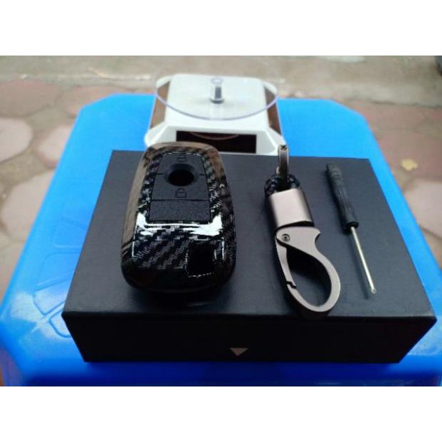 Ốp Chìa Khóa Carbon Ford Everest 2018, ranger 2018, Ecosport 2018 chìa thông minh 3 nút