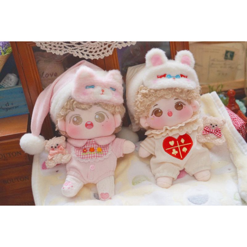 Outfit 15,20cm Set Đồ Ngủ Mèo Cheshire Và Thỏ Trắng
