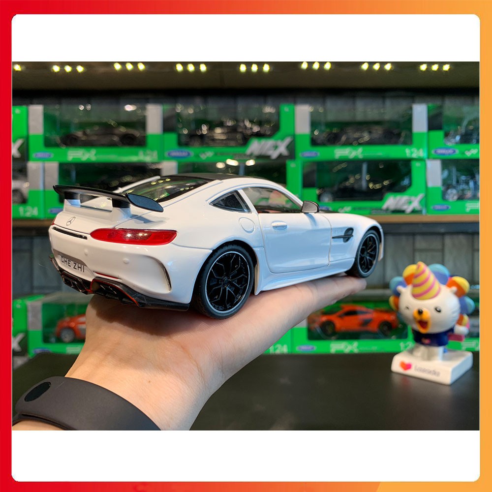 Mô hình xe Mercedes Benz AMG GTR tỉ lệ 1:24 CHEZHI FULLBOX HỘP XỐP