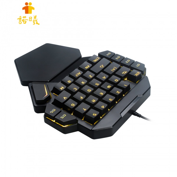 Tay Cầm Chơi Game Có Dây Usb Tiện Dụng | BigBuy360 - bigbuy360.vn