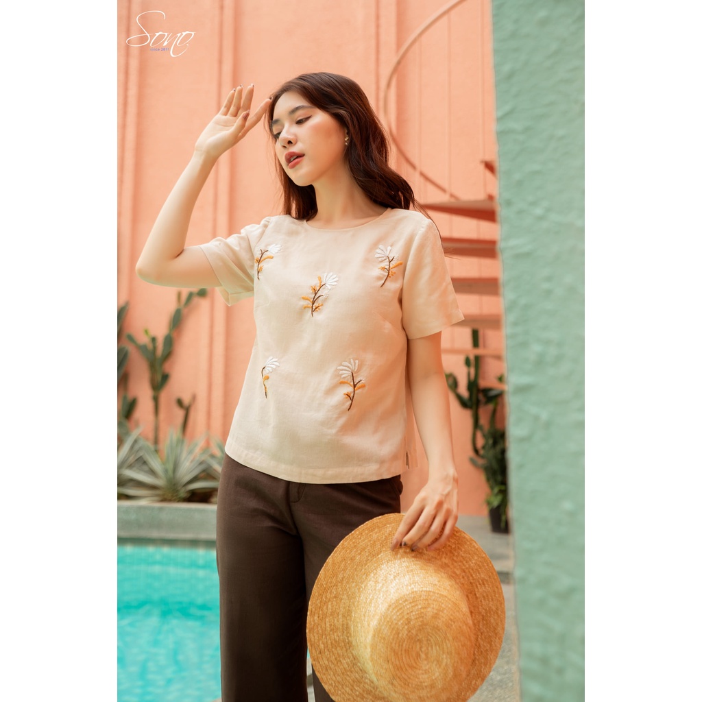 SONO - Áo Linen Cộc Tay Nữ Áo Kiểu Nữ Họa Tiết Thêu Hoa Chất Liệu Linen Thiết Kế Đơn Giản Sang Trọng