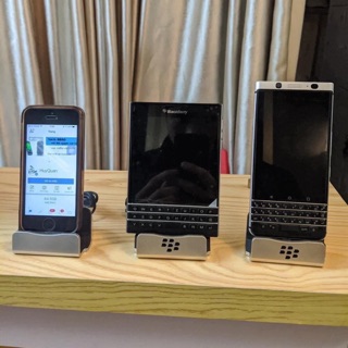 [SALE Rẻ] Dock Sạc Blackberry, Dùng Được Cho Nhiều Dòng Máy ! Tặng Kèm Móc Chìa Khoá Khi Mua !