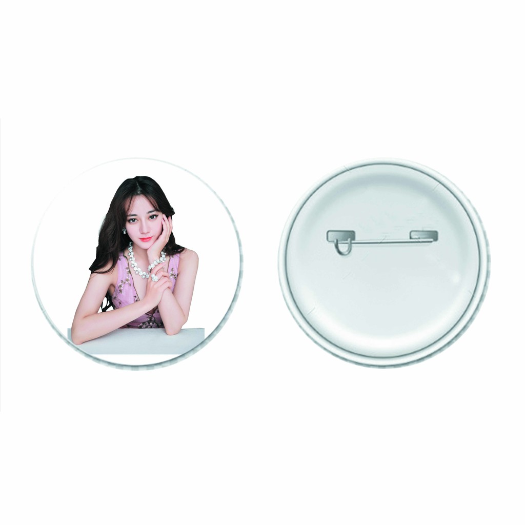 ( 1c ) Huy hiệu cài áo in hình idol BÁC QUÂN NHẤT TIÊU ĐÀM TÙNG VẬN DỤ NGÔN DƯƠNG MỊCH xinh xắn