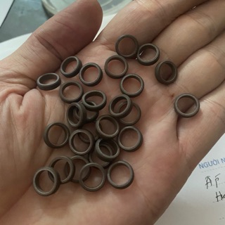 Phớt máy bơm. xin yogshi và phớt con hổ