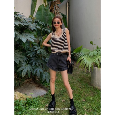 Áo Croptop Sát Nách Hoạ Tiết Kẻ Sọc Thiết Kế Mới Thời Trang Mùa Hè