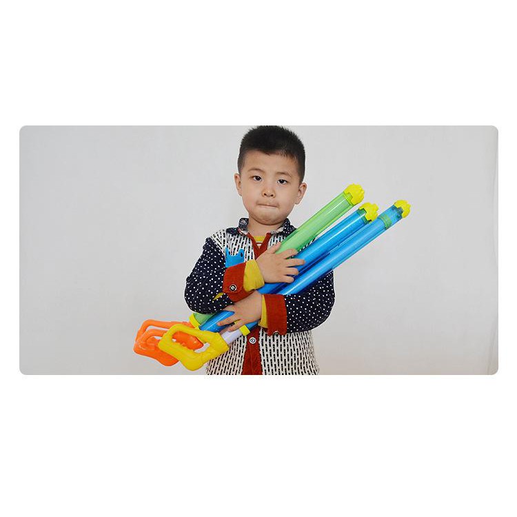 Gậy xịt phun nước đồ chơi cho bé