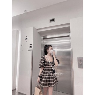 Váy kẻ nâu tây