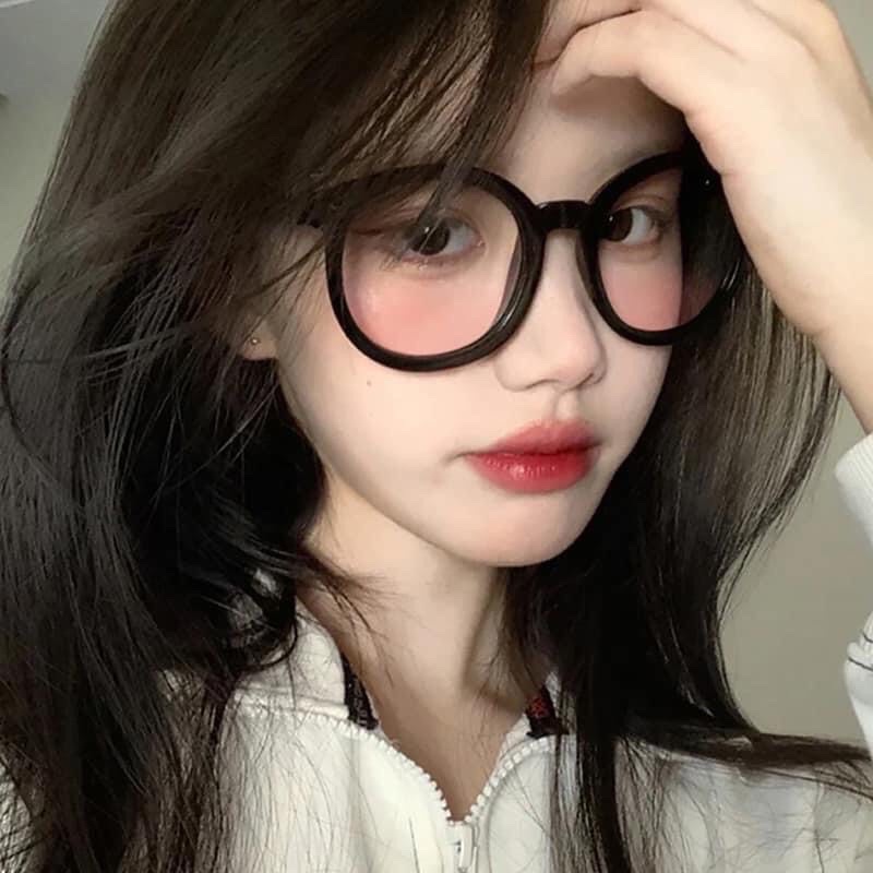 Kính mắt mèo Ánh Hồng gọng kính mắt tròn to