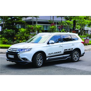 Decal tem dán sườn xe Mitsubishi Outlander AutoPlaza tem thiết kế riêng theo từng đơn đặt của khách hàng