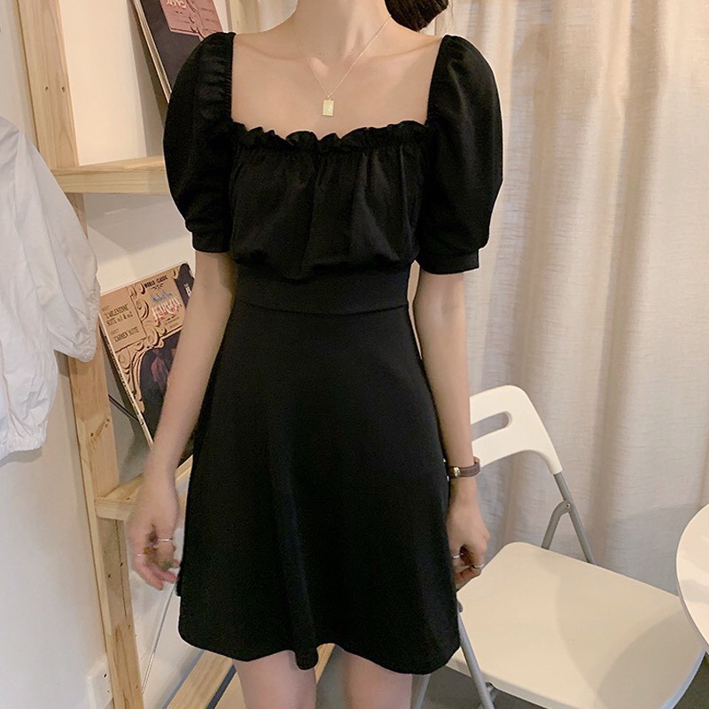 Váy hở lưng đan dây siêu xinh tiểu thư