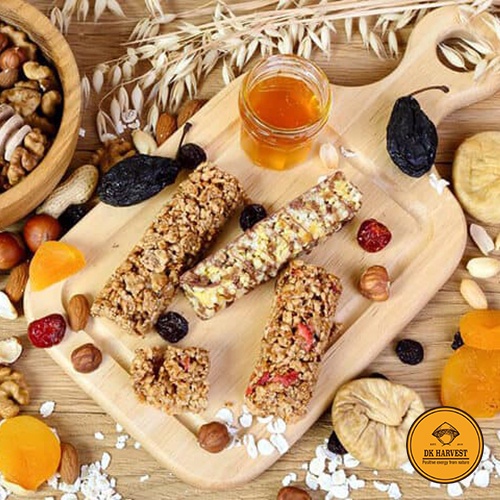 COMBO Tiết Kiệm - Granola Vị Truyền Thống Siêu Hạt + Chén/Bát Gáo Dừa (Kèm Muỗng Dừa) DK Harvest