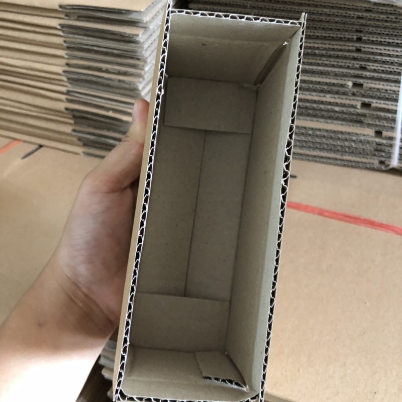 16x6x6 hộp carton đóng hàng giá rẻ(giá 900 đồng)