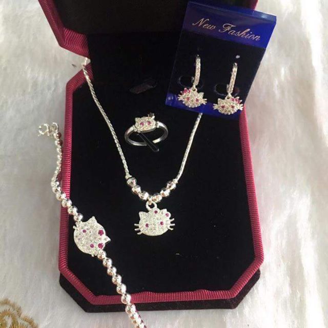 Bộ mèo kitty bạc s99 cho bé
