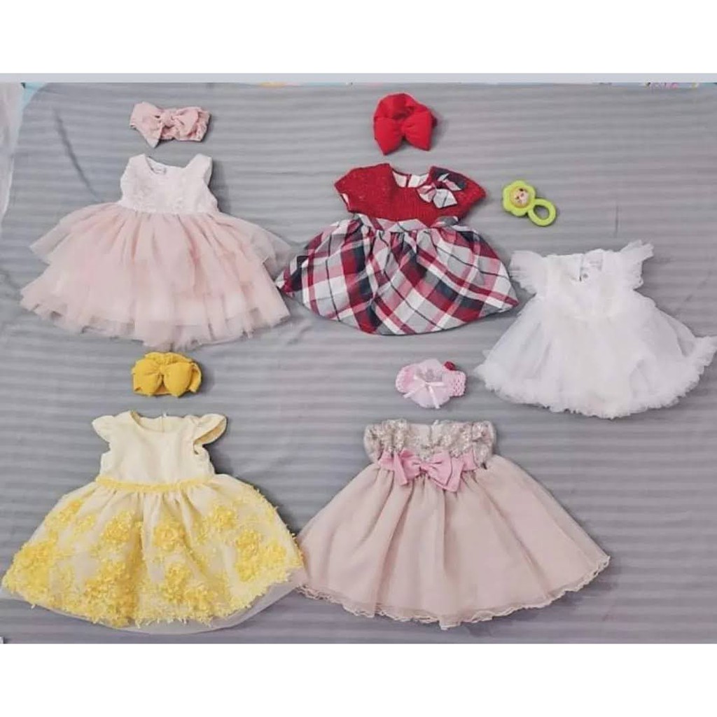 Pass váy cho bé