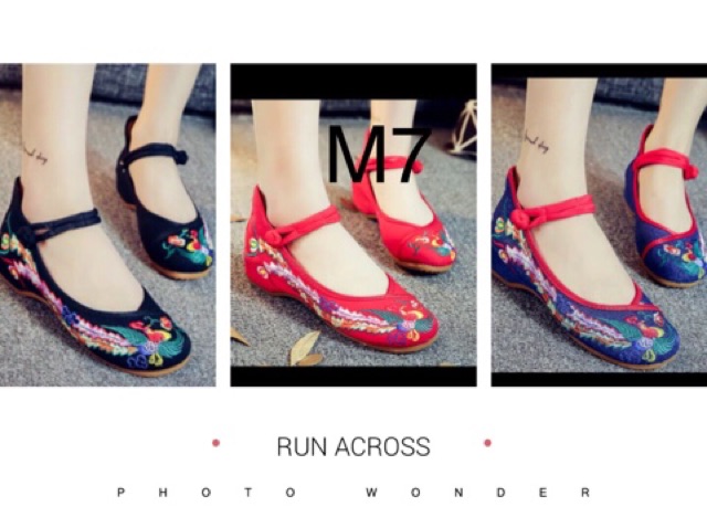 Giày cổ trang nữ thêu mã GTCHV | BigBuy360 - bigbuy360.vn