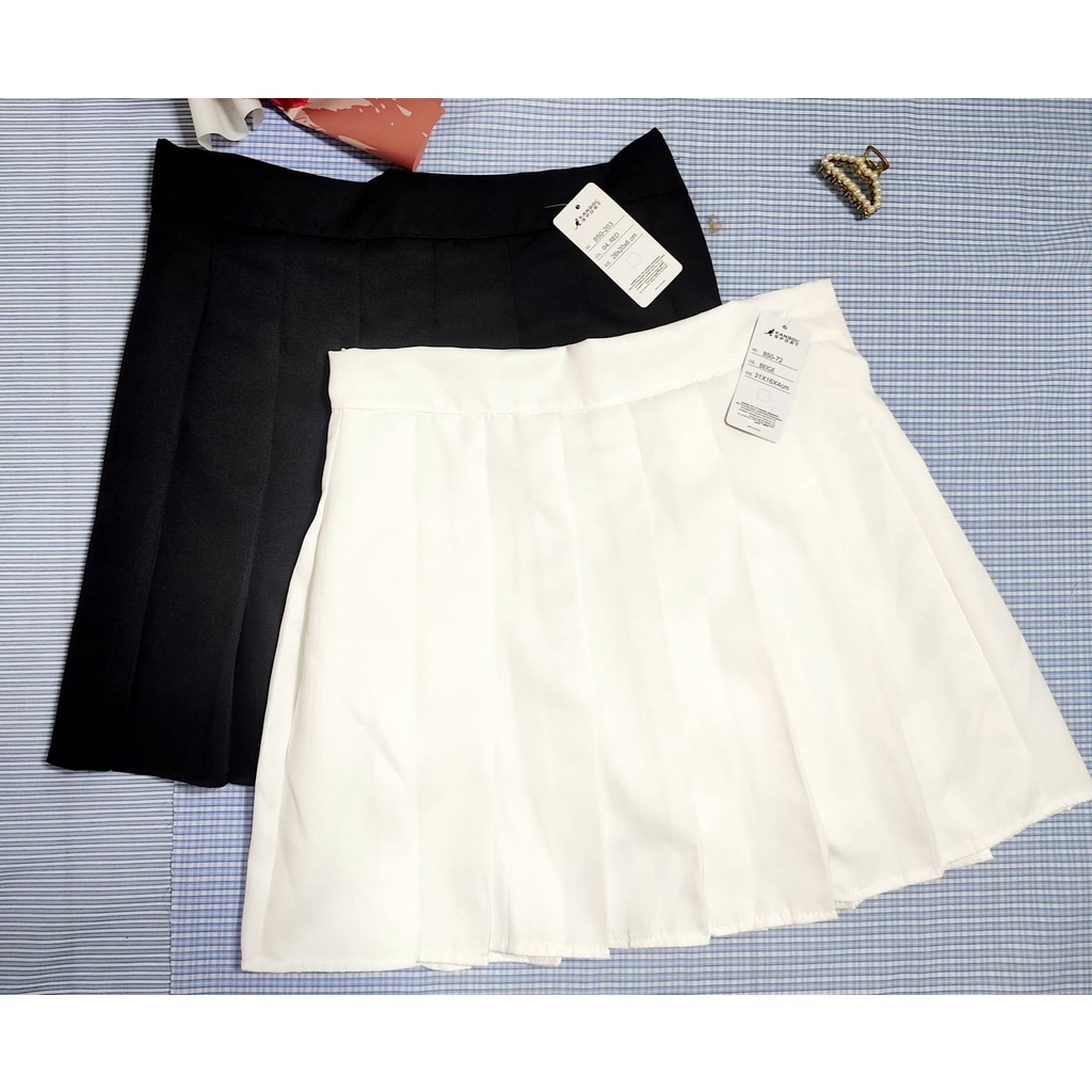 Chân Váy Ngắn Dập Li Vây Trơn