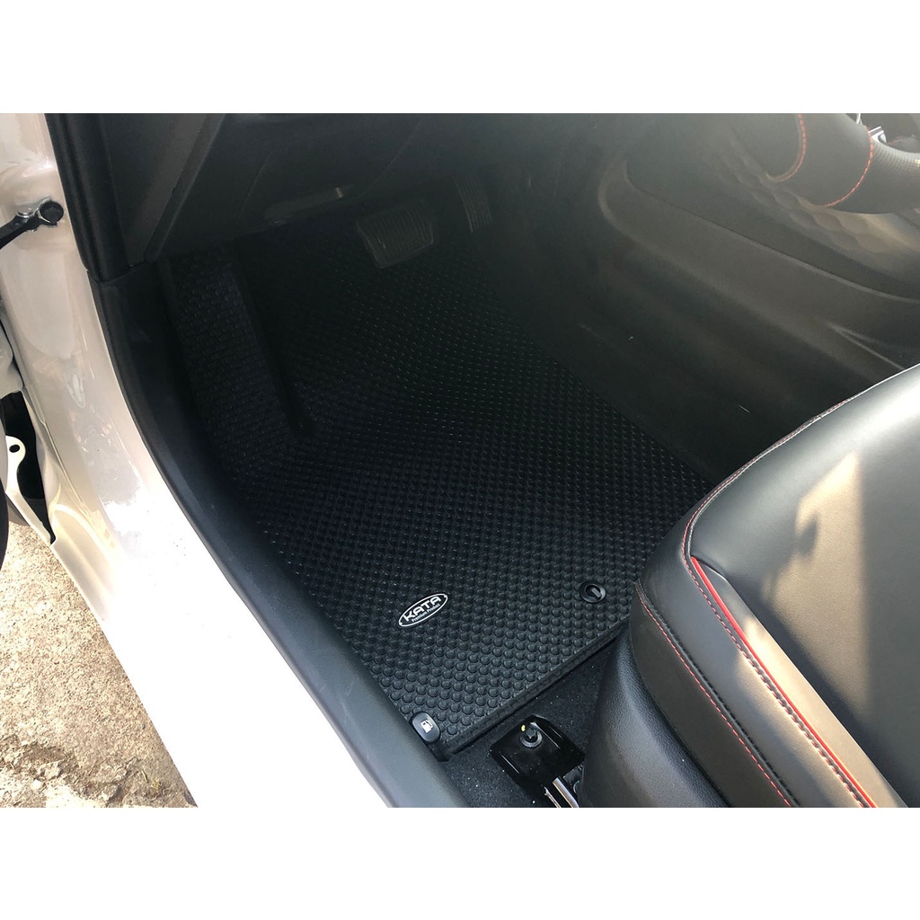 Thảm Lót Sàn Ô Tô KATA Cao Cấp Cho Xe Hyundai i10  - Không mùi, Không ẩm mốc, Dễ dàng vệ sinh
