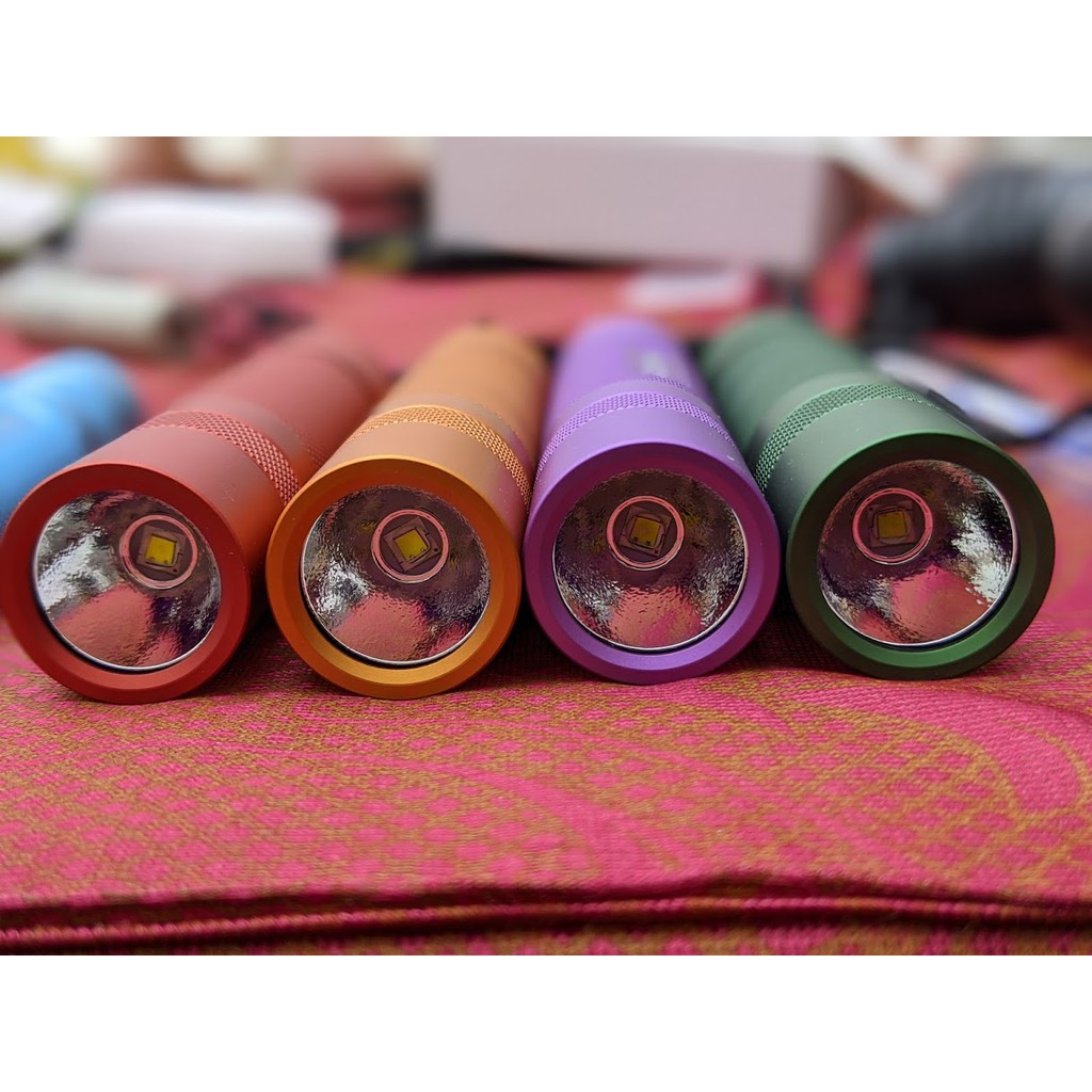 Đèn pin convoy S21A SST40-2300LM