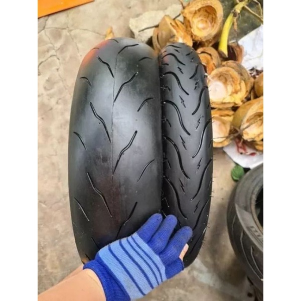 Cặp lốp to cho tay côn. ex 150 . winer 150. fz 150...90/80-17 và 140/70-17...củ tháo xe còn đẹp giá rẻ...