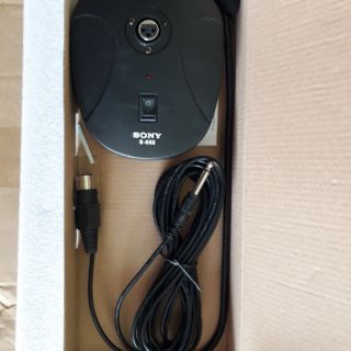 Míc để bàn sony s-668