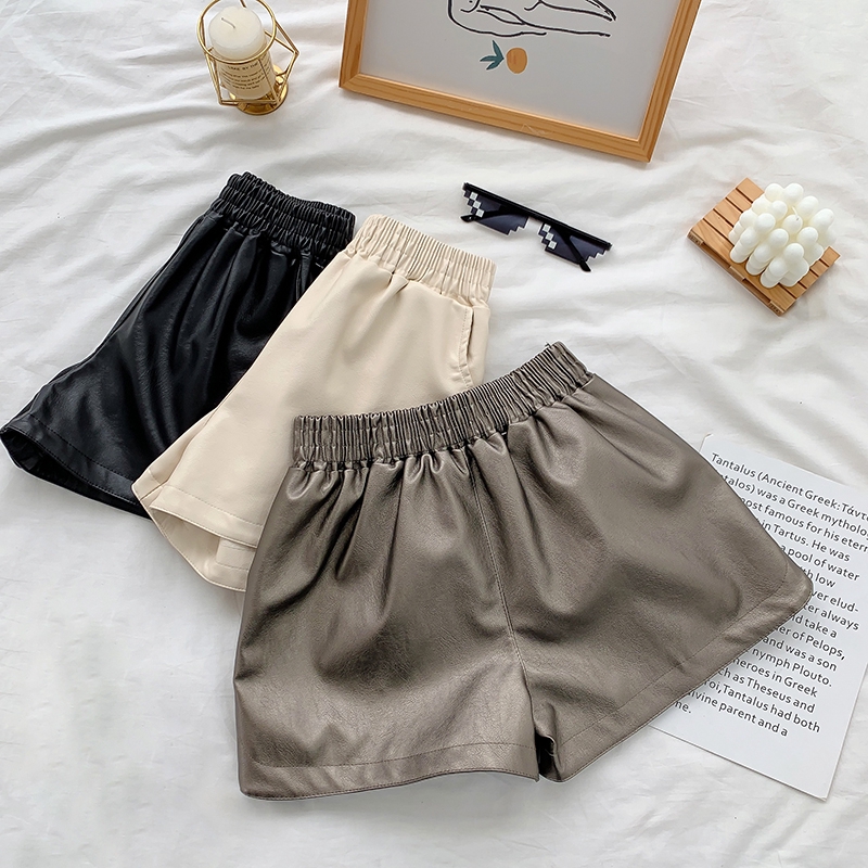 Quần short da lưng cao ống rộng thời trang cá tính | BigBuy360 - bigbuy360.vn