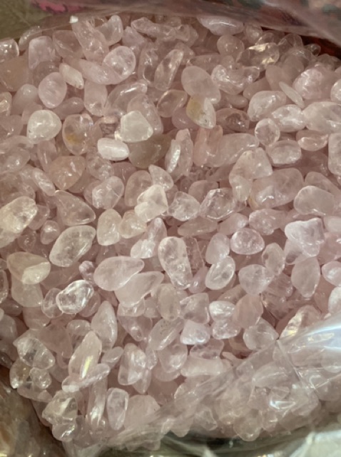 100g đá vụn tự nhiên thanh tẩy - hút năng lượng ( đã được khai quang, trì chú xin lộc ) | BigBuy360 - bigbuy360.vn