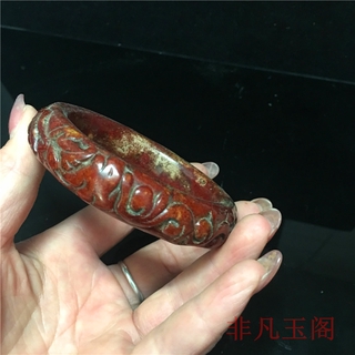 Tượng ngọc bích kiểu cổ xưa dùng trang trí độc đáo
